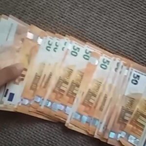 Kaufen Sie gefälschten Euro | Kaufen Sie Falschgeld (Euro, Dollar, Britisches Pfund Sterling und Kanadischer Dollar) und Falschgeld zum Verkauf