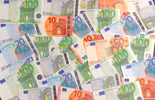 Mastering Realistic Fake Money