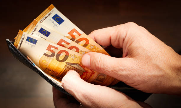 fake money that looks real